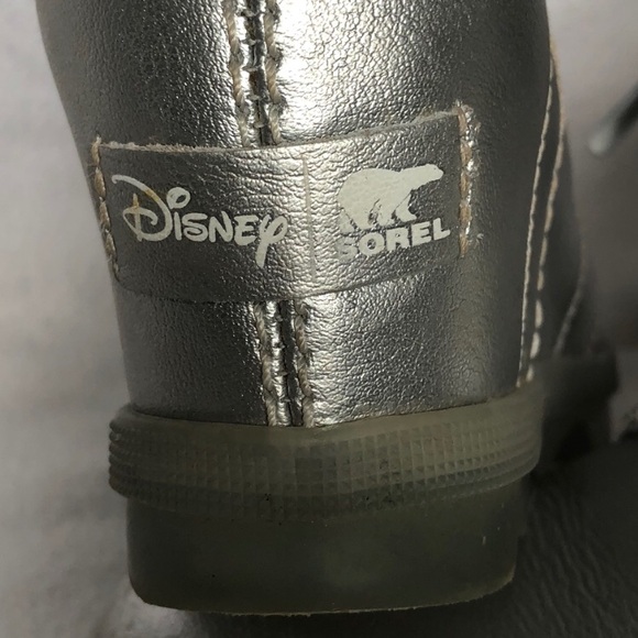 Sorel X Disney Frozen Joan of Arctic Silver Leather Wedge Boots. Girl’s Size 3 - Picture 9 of 11